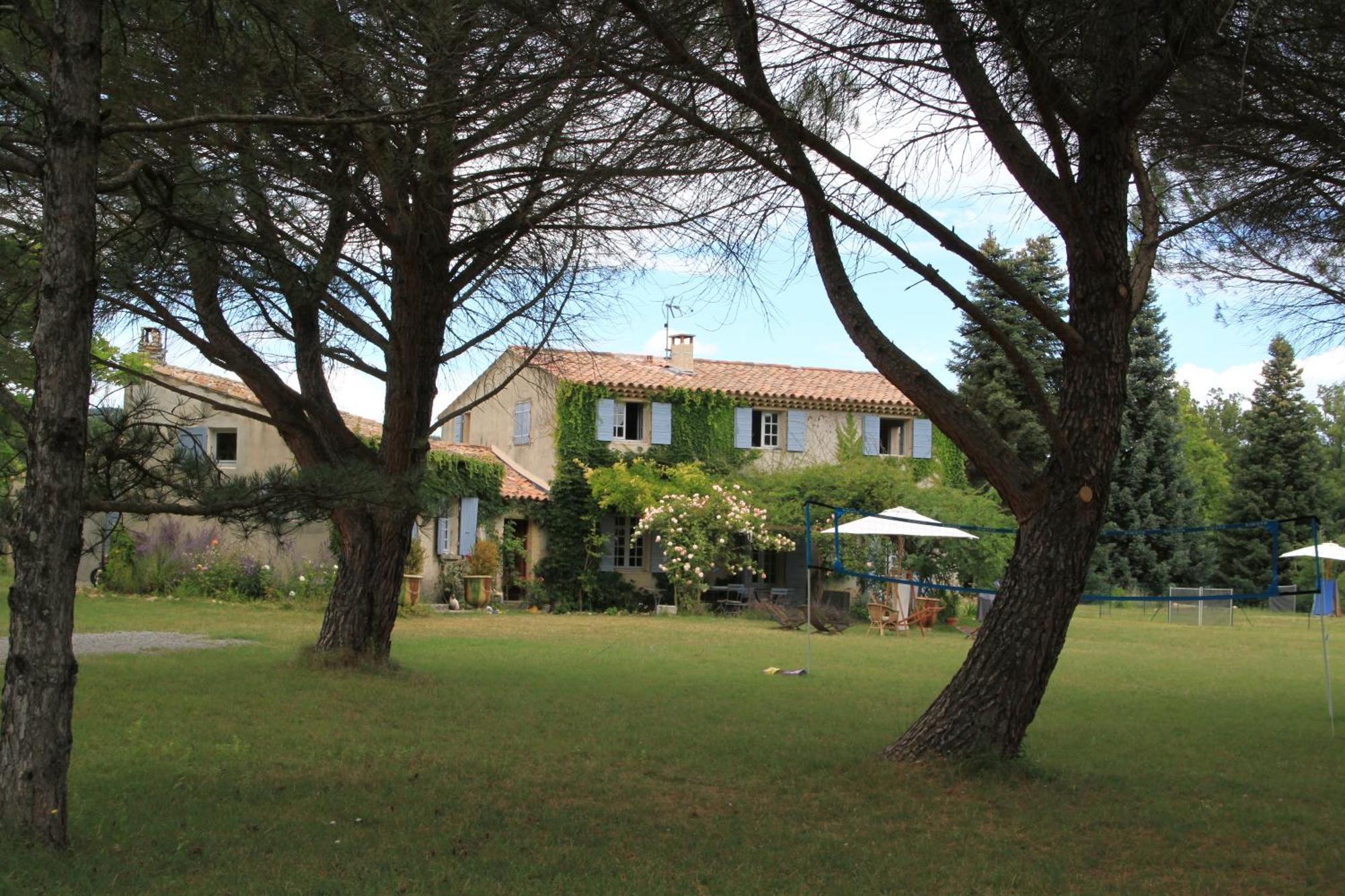 Le Mas Des Pins Mane  Exterior photo