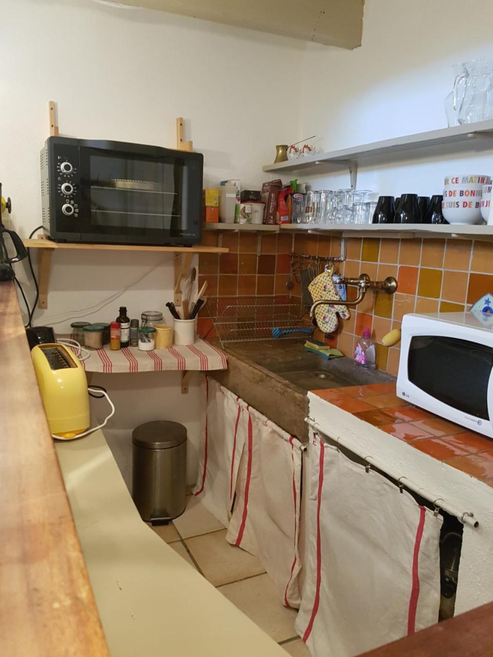 Le Mas Des Pins Mane  Exterior photo